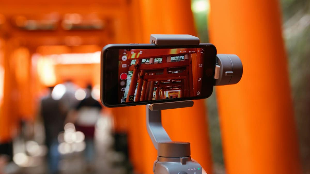 TikTok pro restaurace: formáty, natáčení, reklama a měření