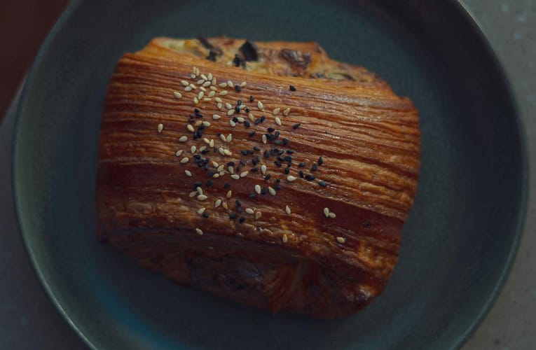 Exploring the Differences in French and Italian Bread Baking